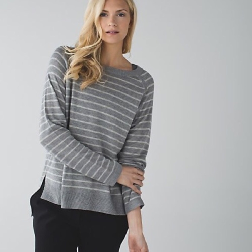 Lululemon post savasana sweater-gray/white-size 10